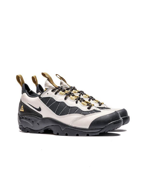 nike-acg-air-mada-light-bone-